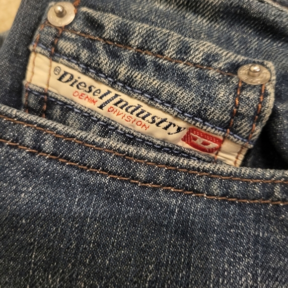 Vintage Diesel Y2K Only The Brave Mens Straight Leg Jeans Snap Button Fly 33x30 - Picture 12 of 14